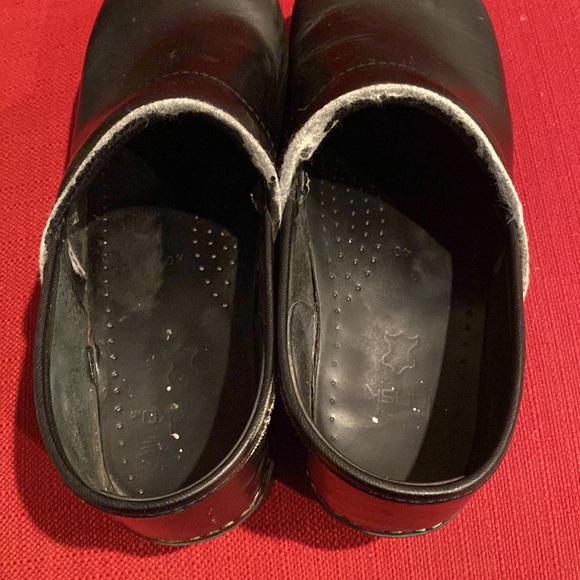 Dansko Clog - Picture 7 of 7